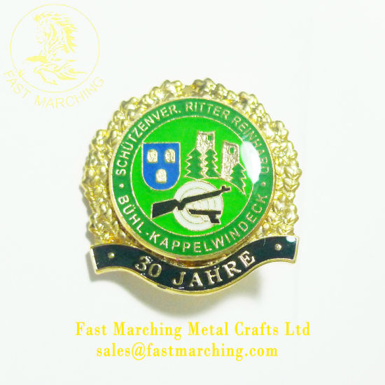 Custom Factory Price Lapel Pin German Enamel Club Badge Maker