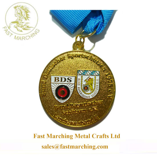 Factory Price Custom Fake Golden Awards Logo Cups and Medals