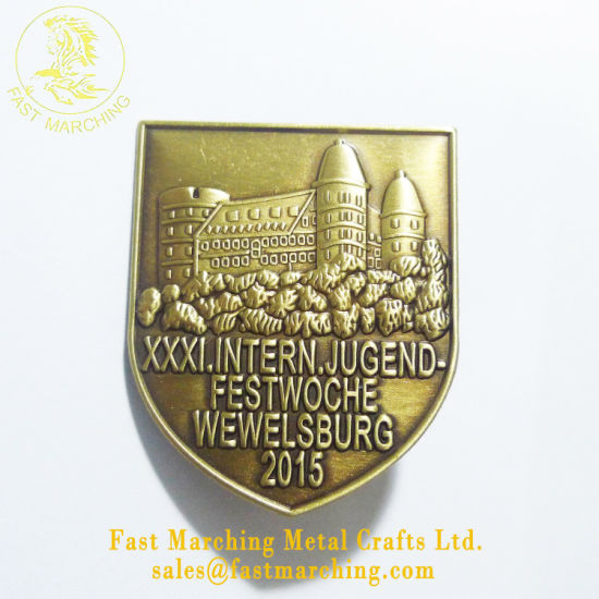 Factory Price Custom United Nations Gold France Reflective Badge